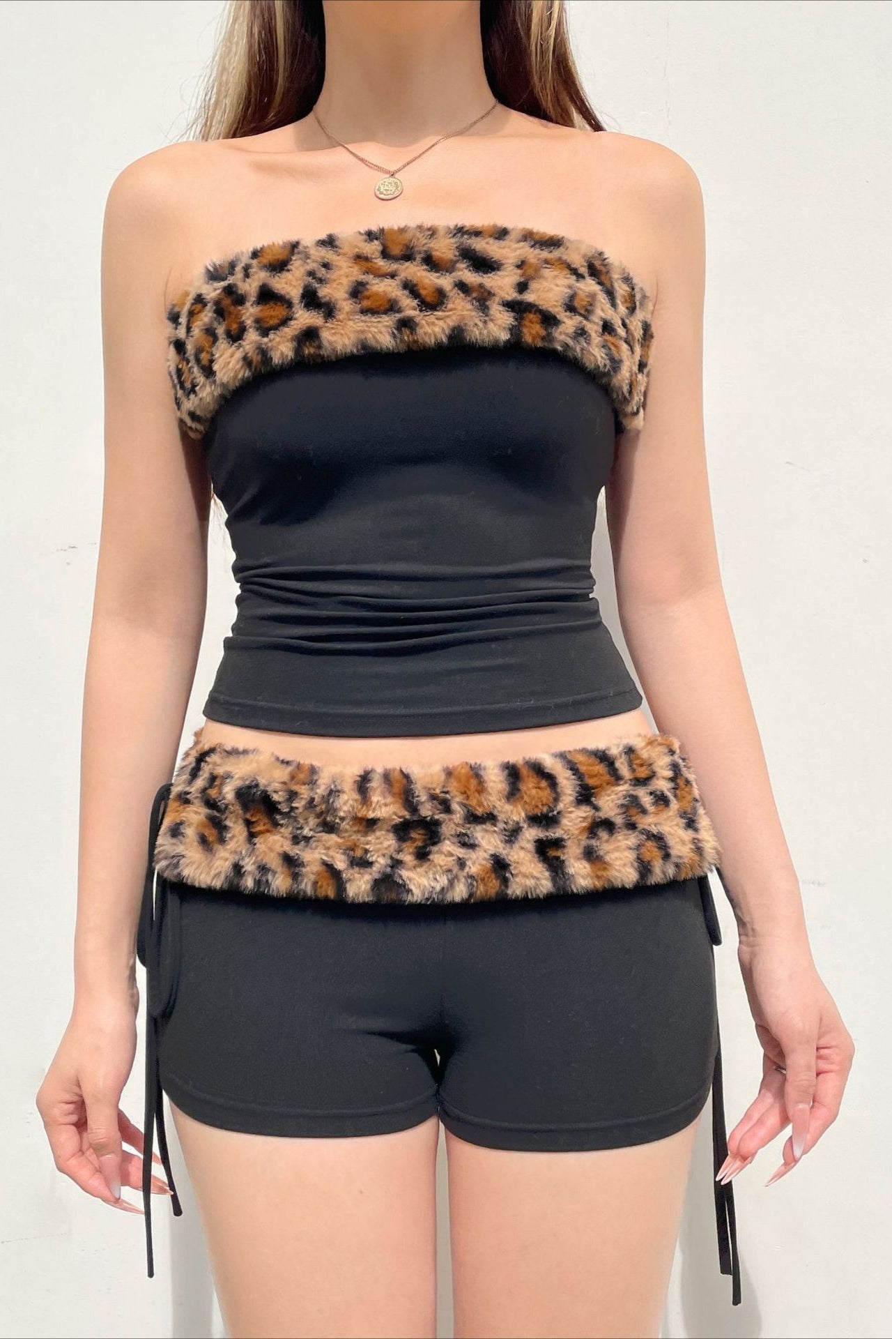 Ensemble deux pièces débardeur tube en polaire léopard sexy avec cordon de serrage