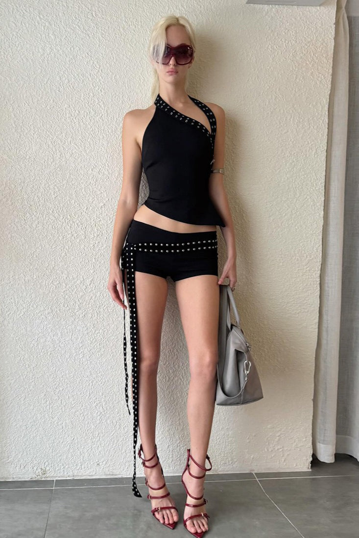 Ensemble deux pièces short ajusté à épaule asymétrique élégant