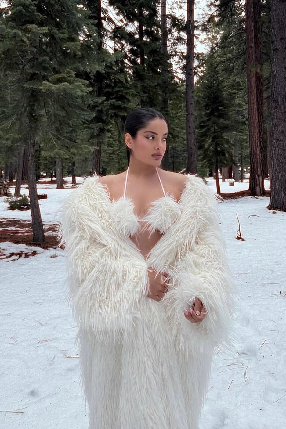 Sobretudo Estendido Acolchoado e Quente em Pelo Sintético