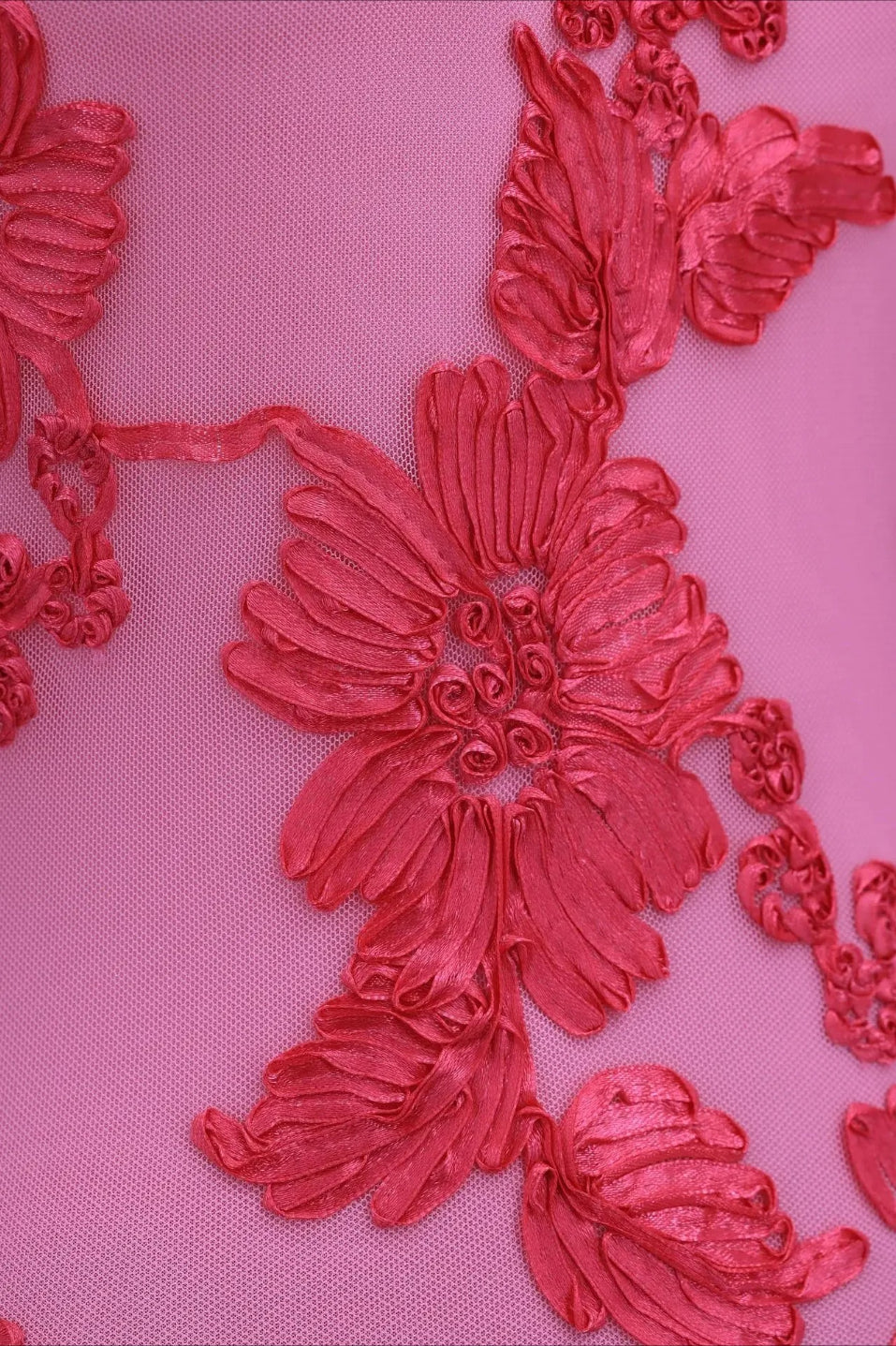 Vestido Floral de Malla con Bordado de Flores 3D Elegante