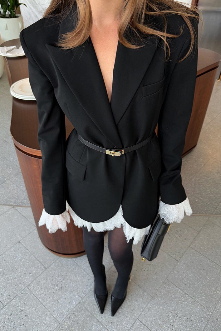 Blazer negro elegante de gran tamaño y corte suelto