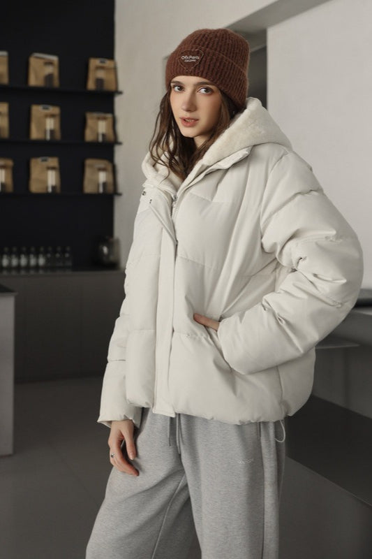 Steppjacke mit Besatz aus Kunstpelz, kurz geschnitten