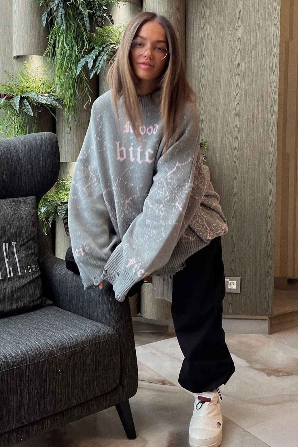 Contrast Letter Knit Pullover Sweater