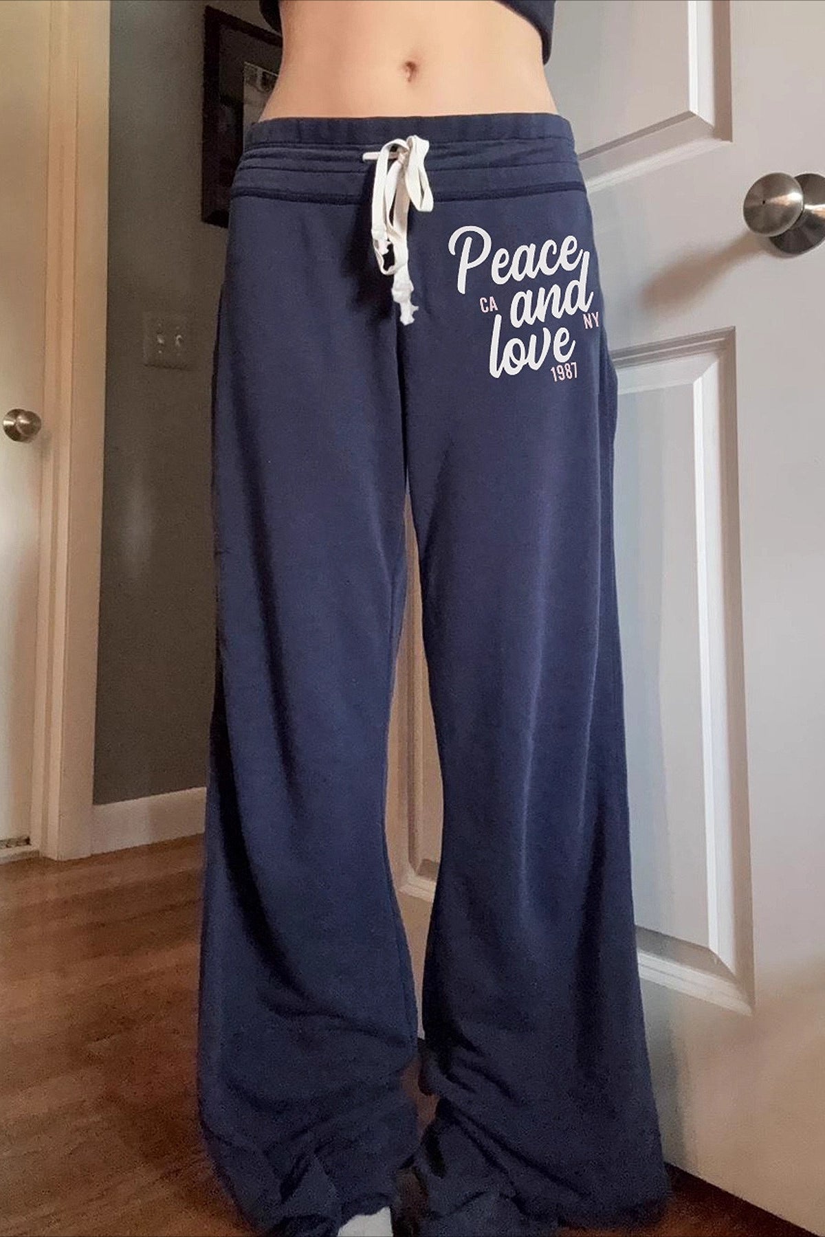 Chic Contrast Letter Print Elastic Loose Straight Pants