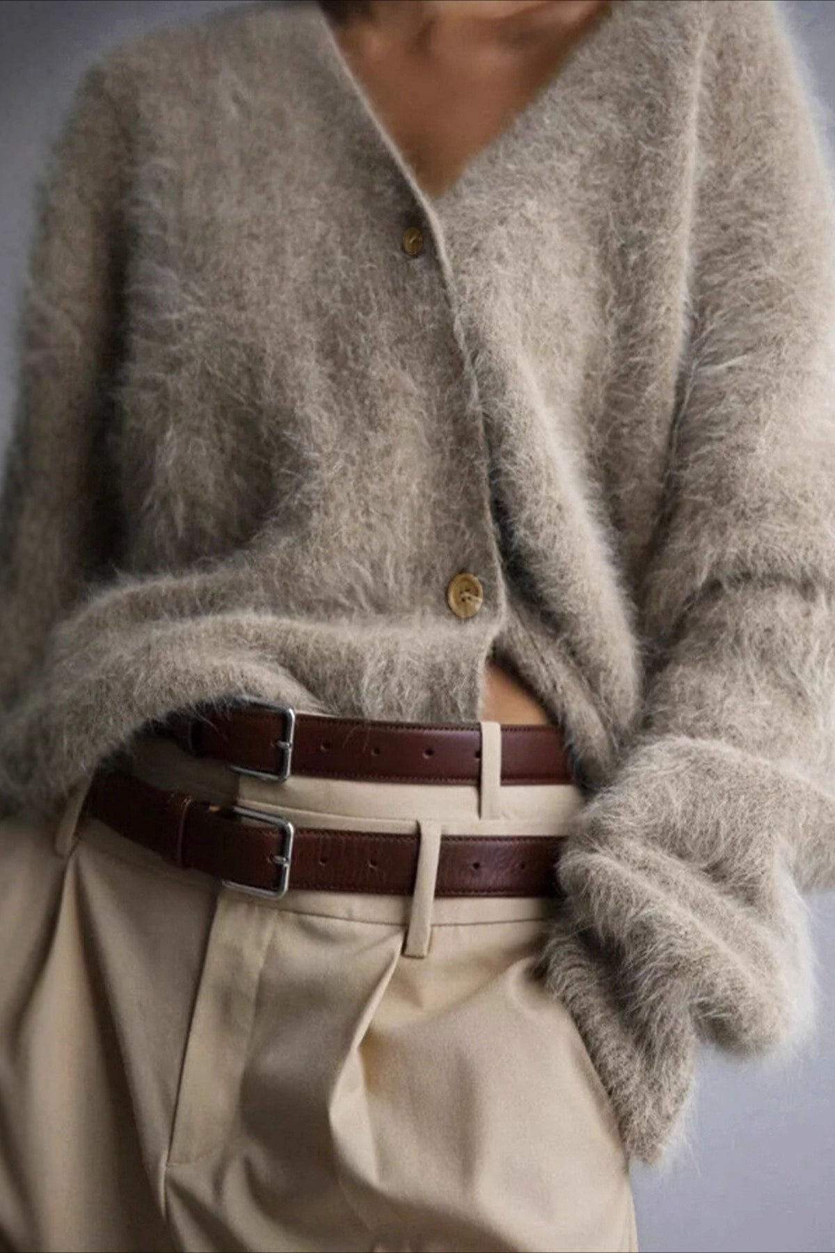 Cardigan à manches longues avec col en V et boutons