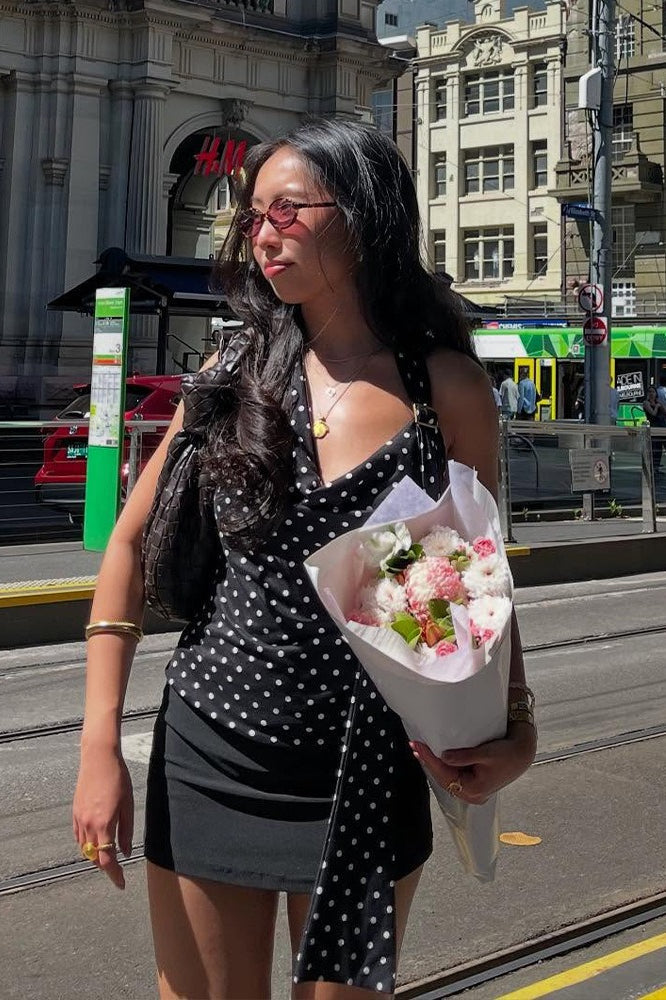 Blouse à bretelles fines à col en V à pois