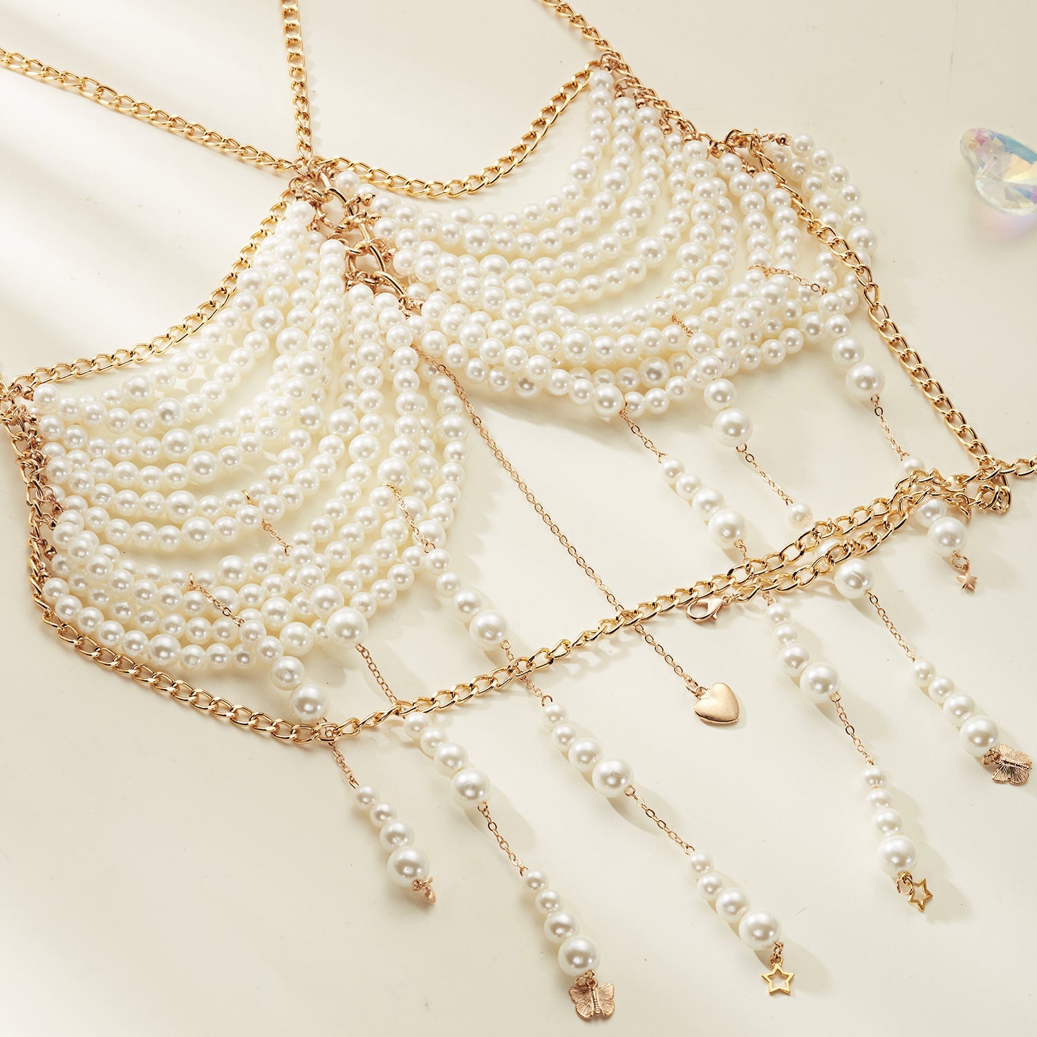 Catena per il corpo a collana con nappine e perline di perla a girocollo