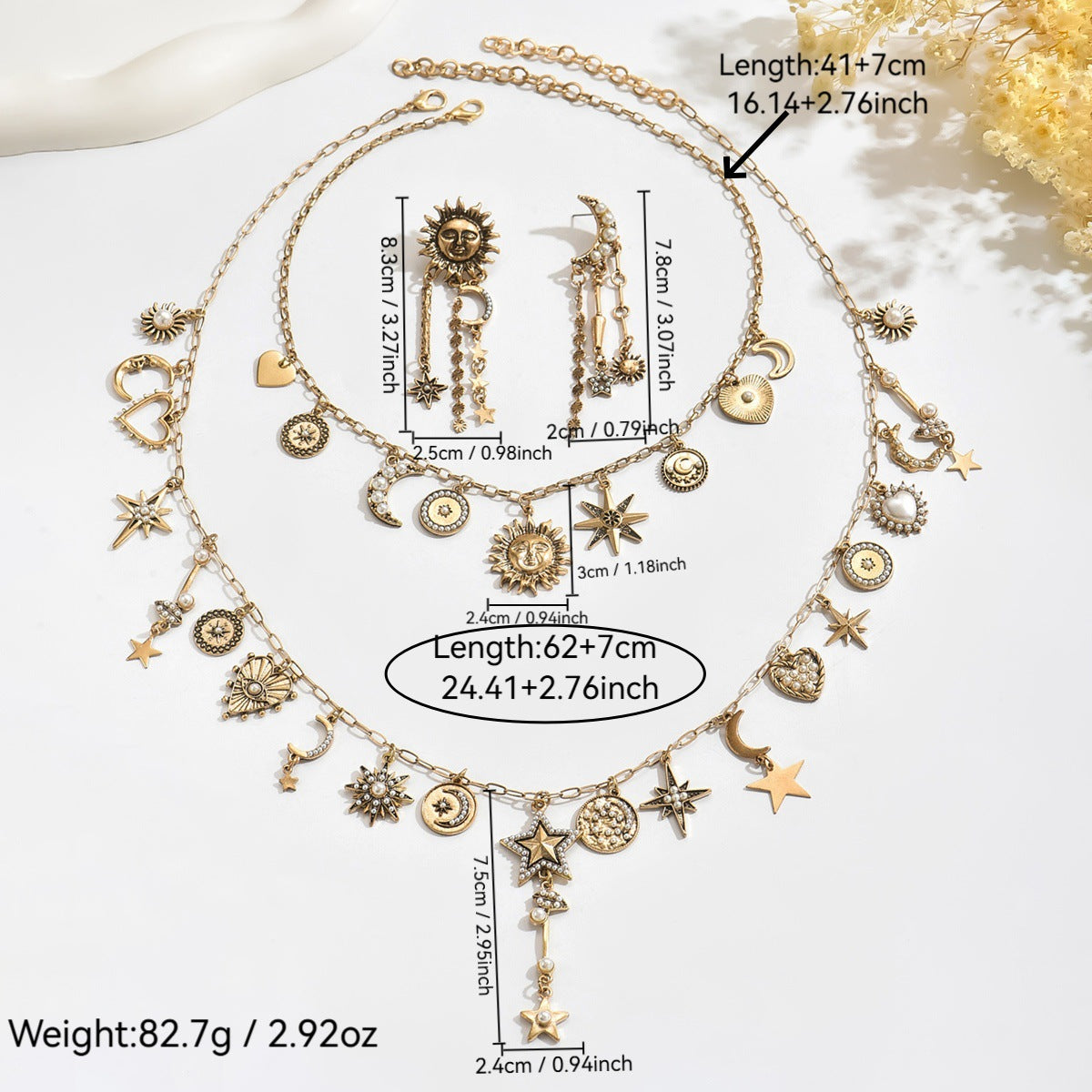 Collana con pendente a cuore, sole e luna in stile antico con nappina