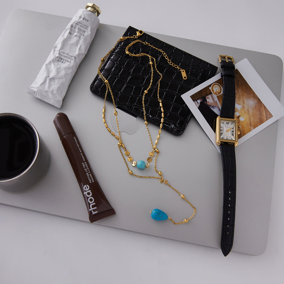 Collana a doppio strato a forma di Y con turchese blu titanio