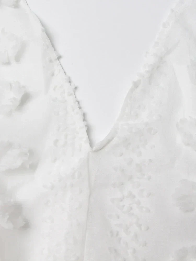 Trägerkleid mit Blumenmuster und Netzstoff im Bohème-Stil