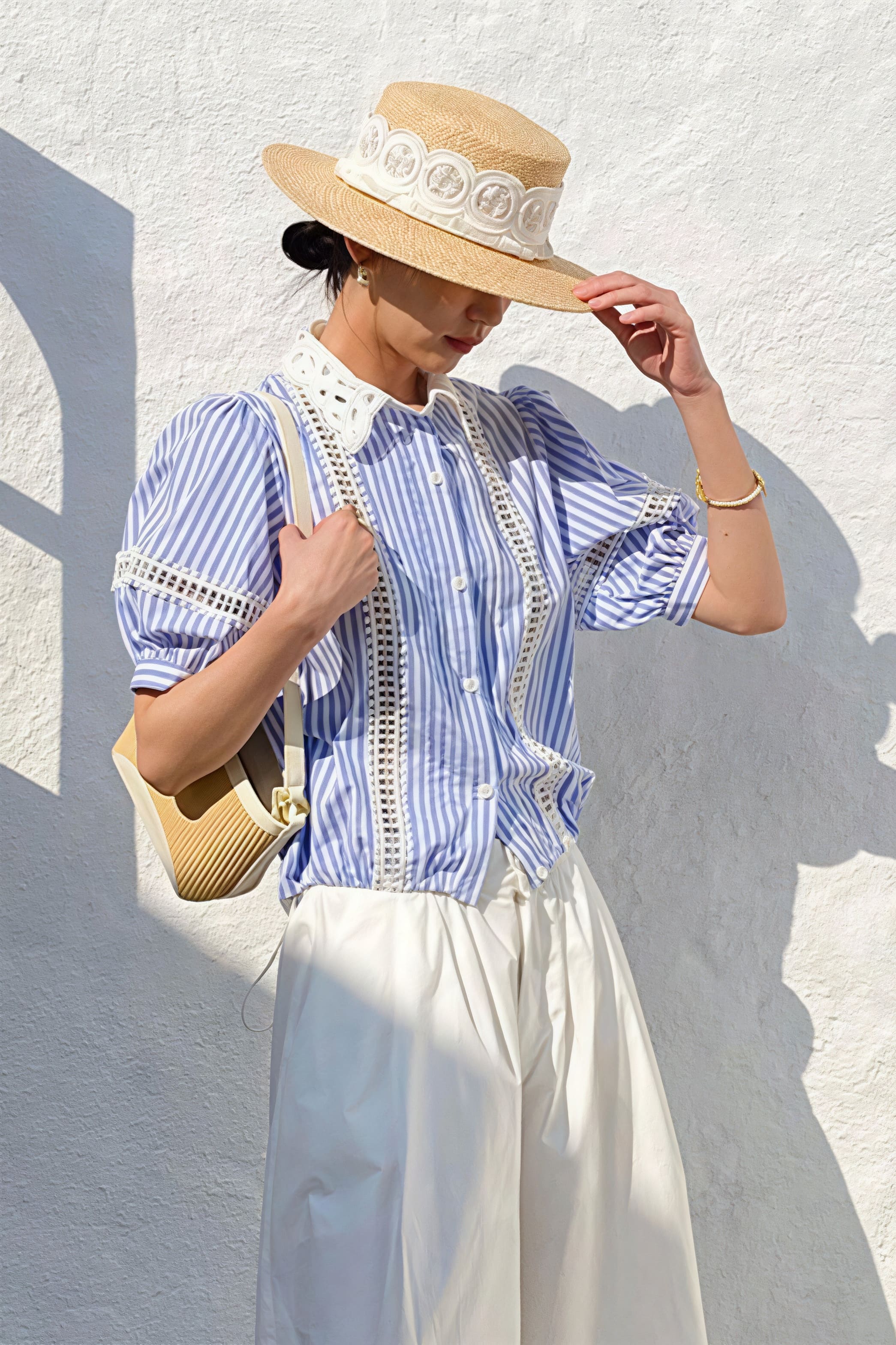 Chic Stripe Lace Puff Sleeve Blouse