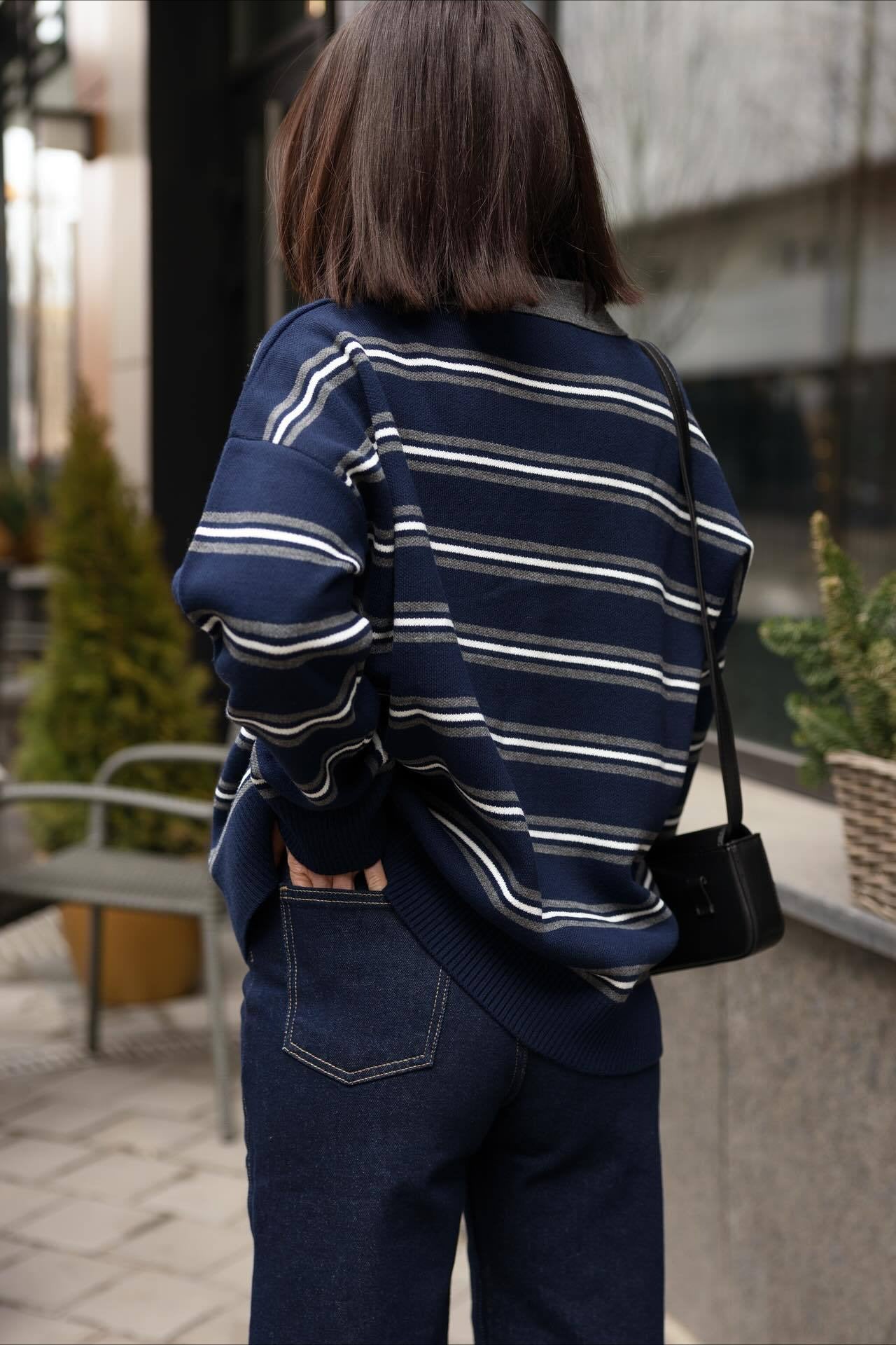 Striped Knit Pullover Collared Loose Sweater