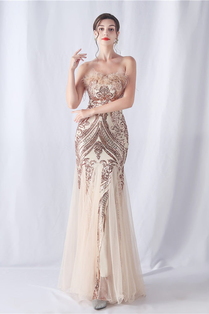 Abito da sera per festa con paillettes e piume di struzzo