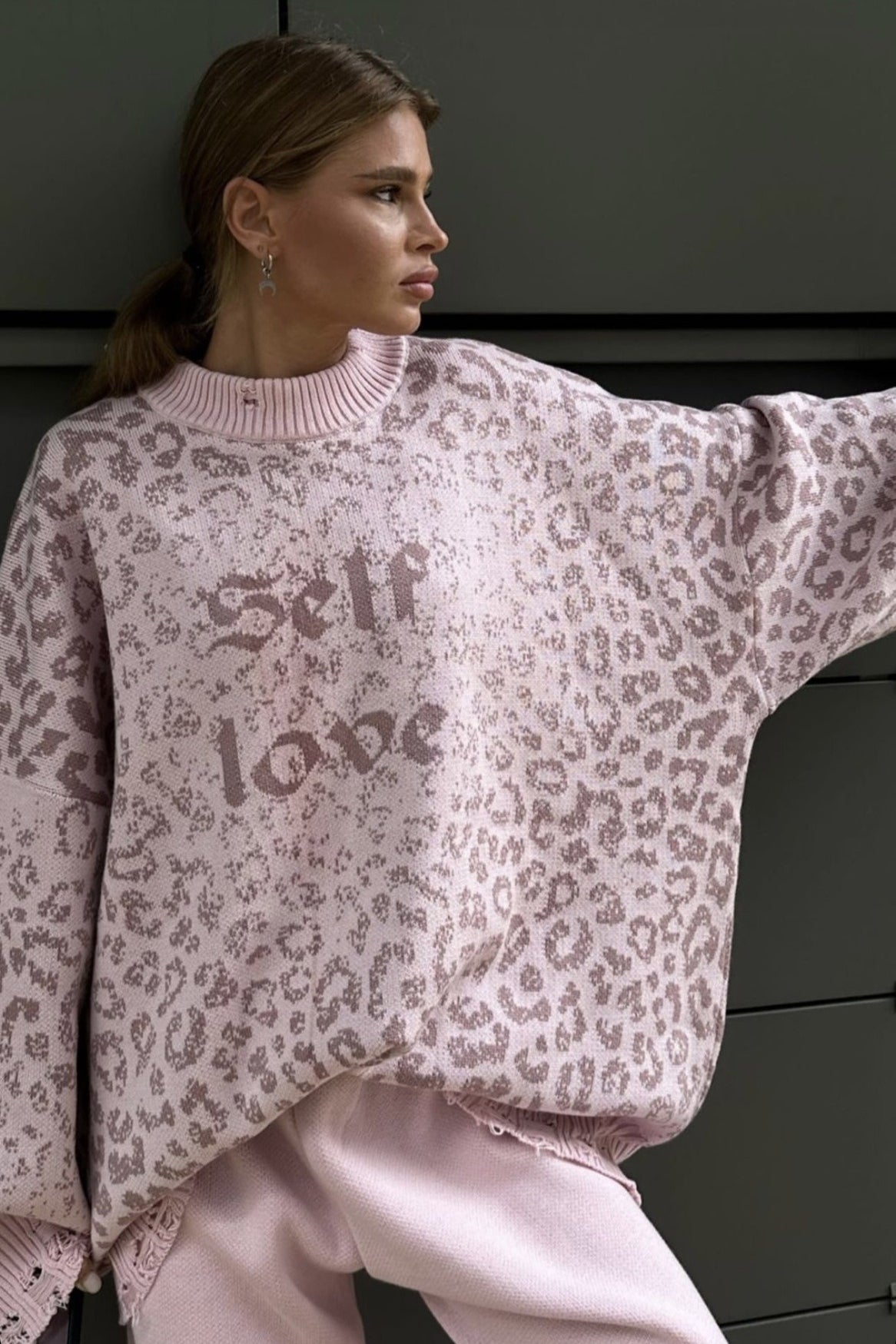 Contrast Letter Knit Pullover Sweater