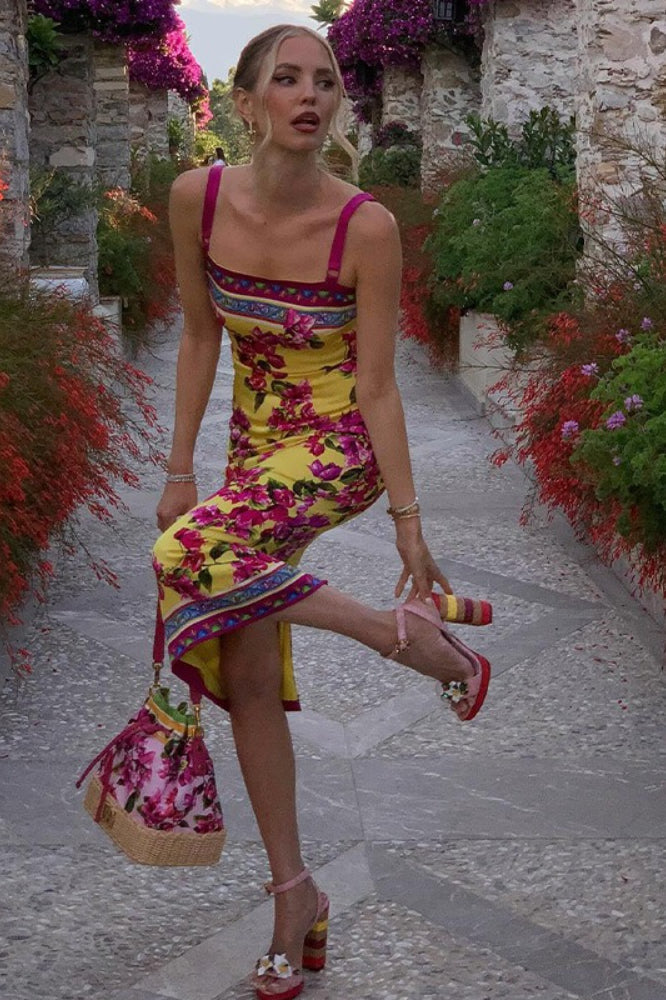 Vestido midi ajustado con tirantes y estampado étnico vintage