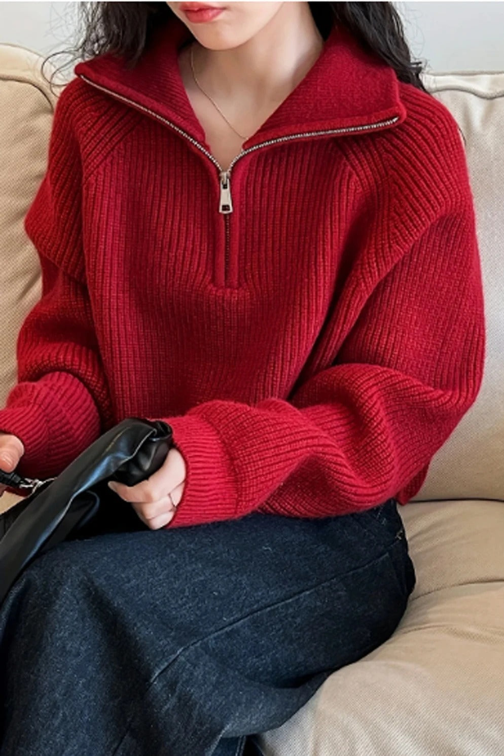 Pullover mit halbem Reißverschluss und Rollkragen aus Strick