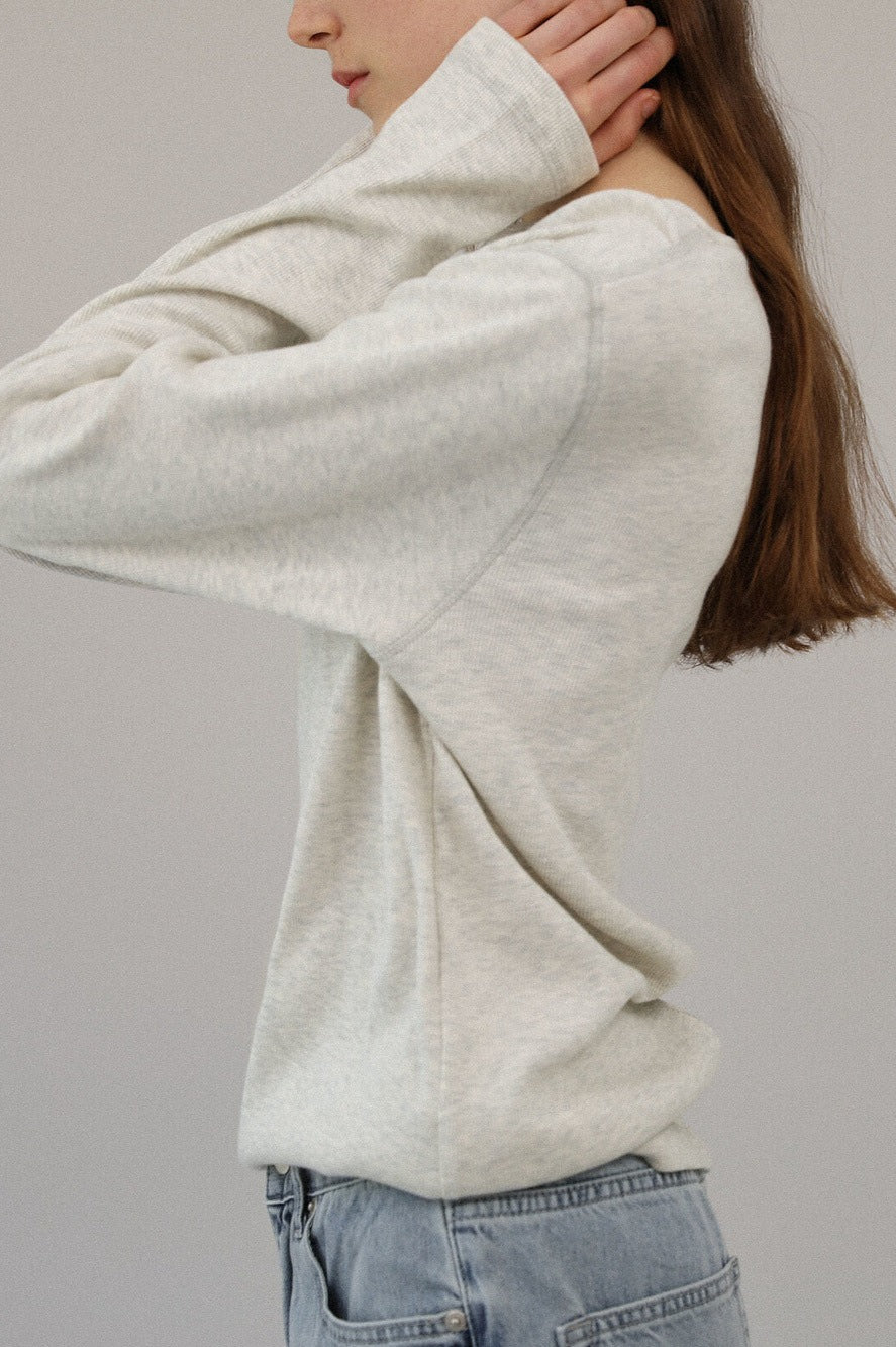 Klassisches Rundhals-Strickoberteil