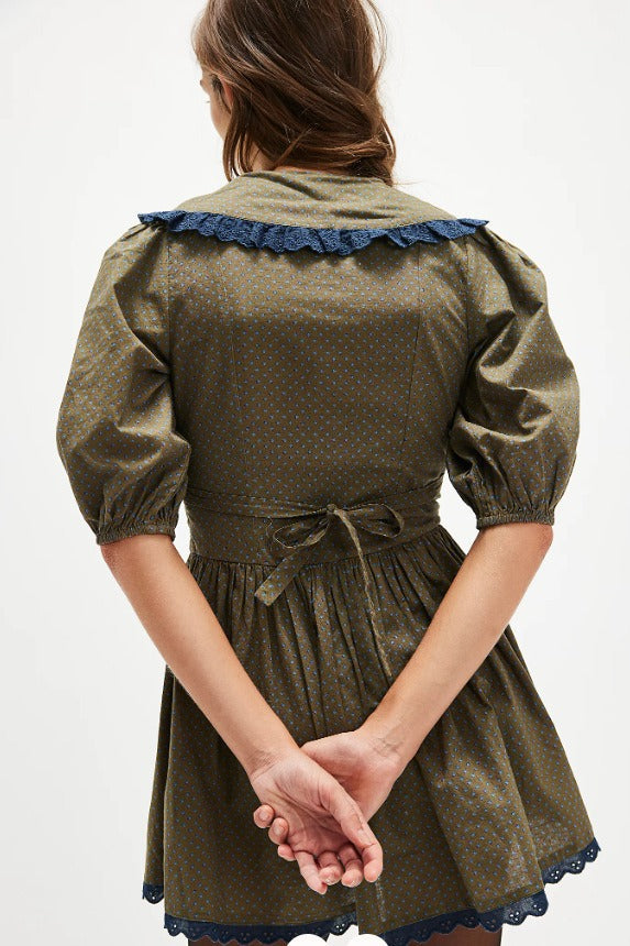 Retro minišaty s puntíky, límečkem Peter Pan a nabíranými rukávy