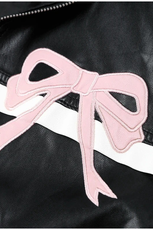 Chaqueta motera de cuero sintético con lazo decorativo
