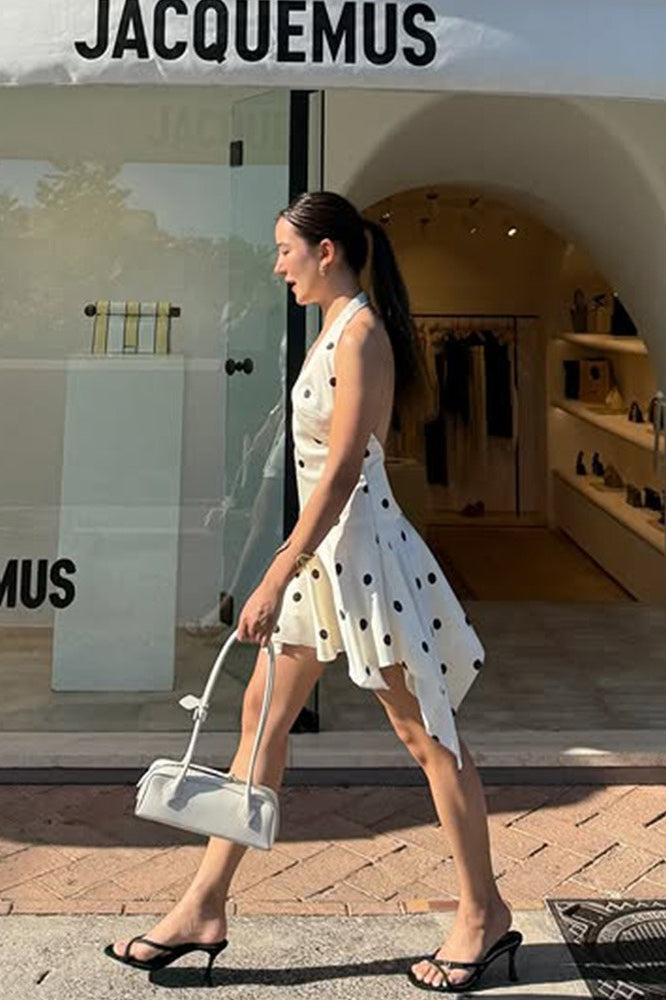 Vestido Mini A-Line Halter com Decote em C e Costas Nuas