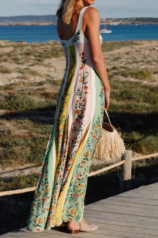 Vestido bohemio con estampado floral y tirantes halter