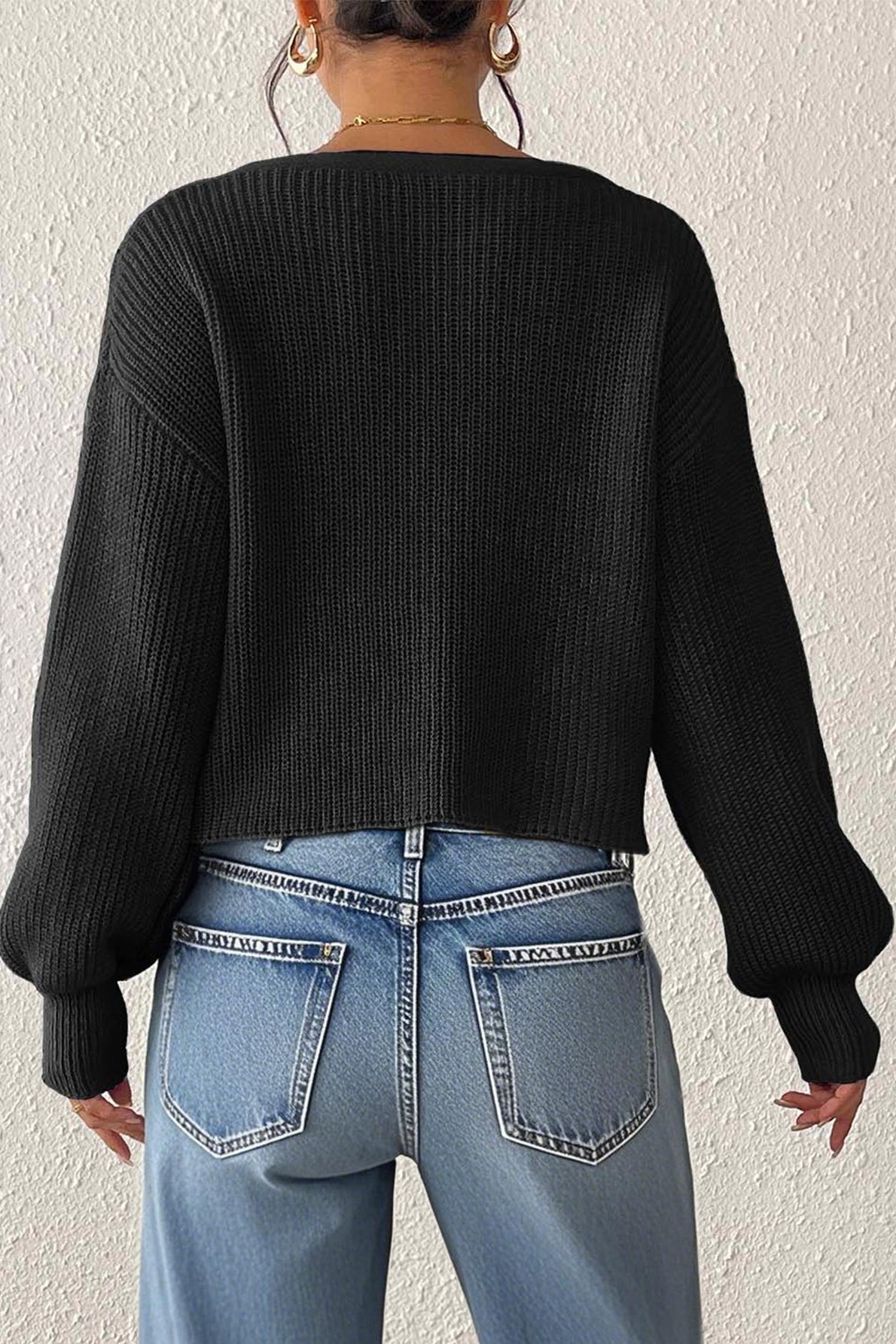 Suéter corto de punto de ganchillo con botones al frente