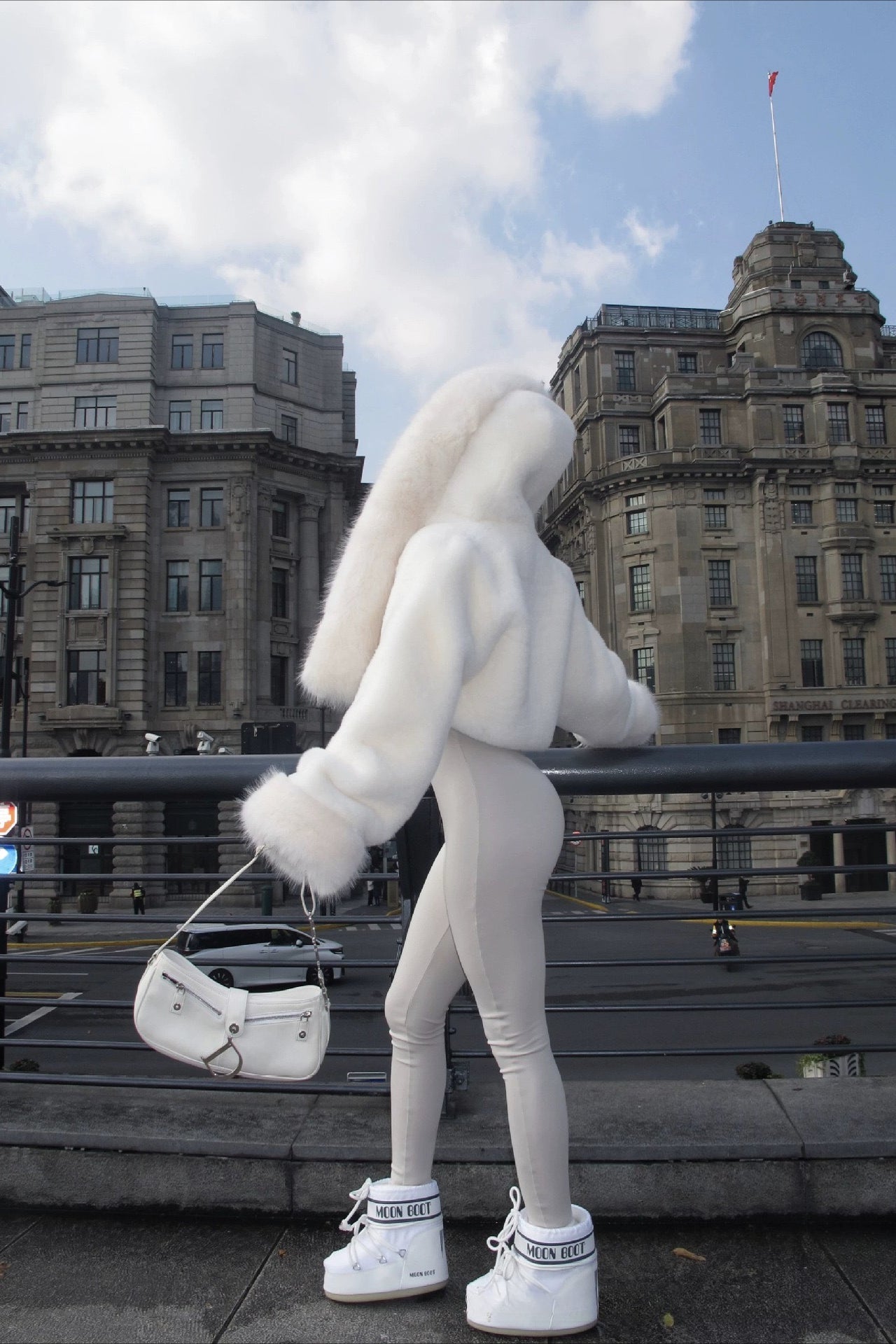 Einfarbiger Plüschwarmer Kurzer Kapuzenmantel