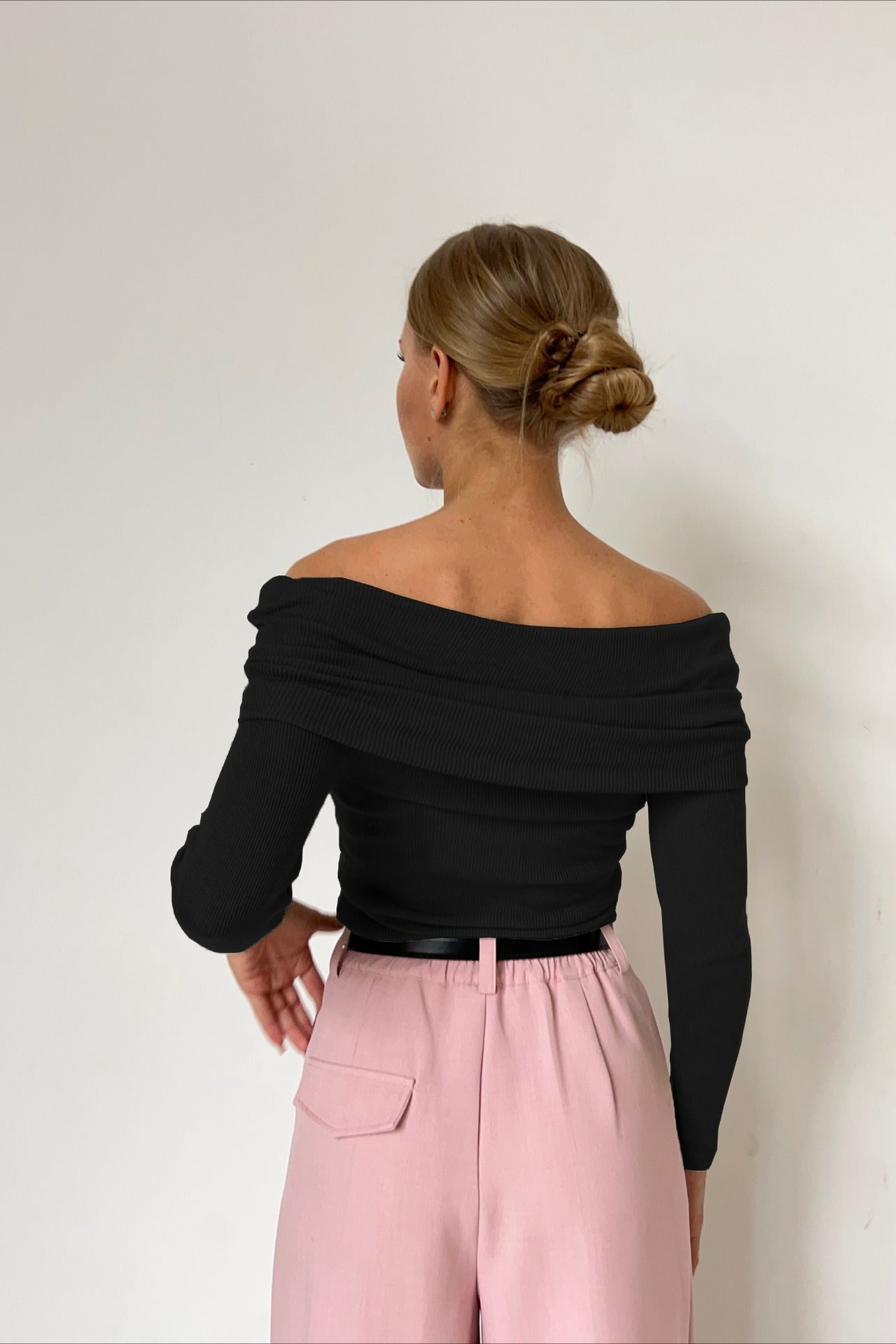 Slim Fit Off-Shoulder Knit Top