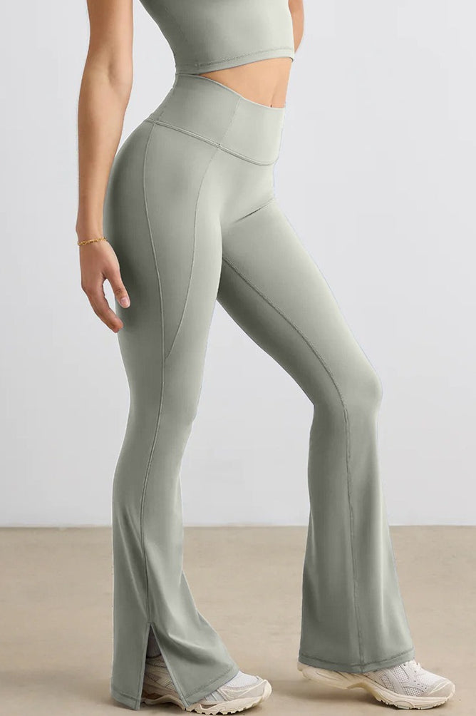 Leggings de entrenamiento acampanados de pierna ancha para realzar glúteos