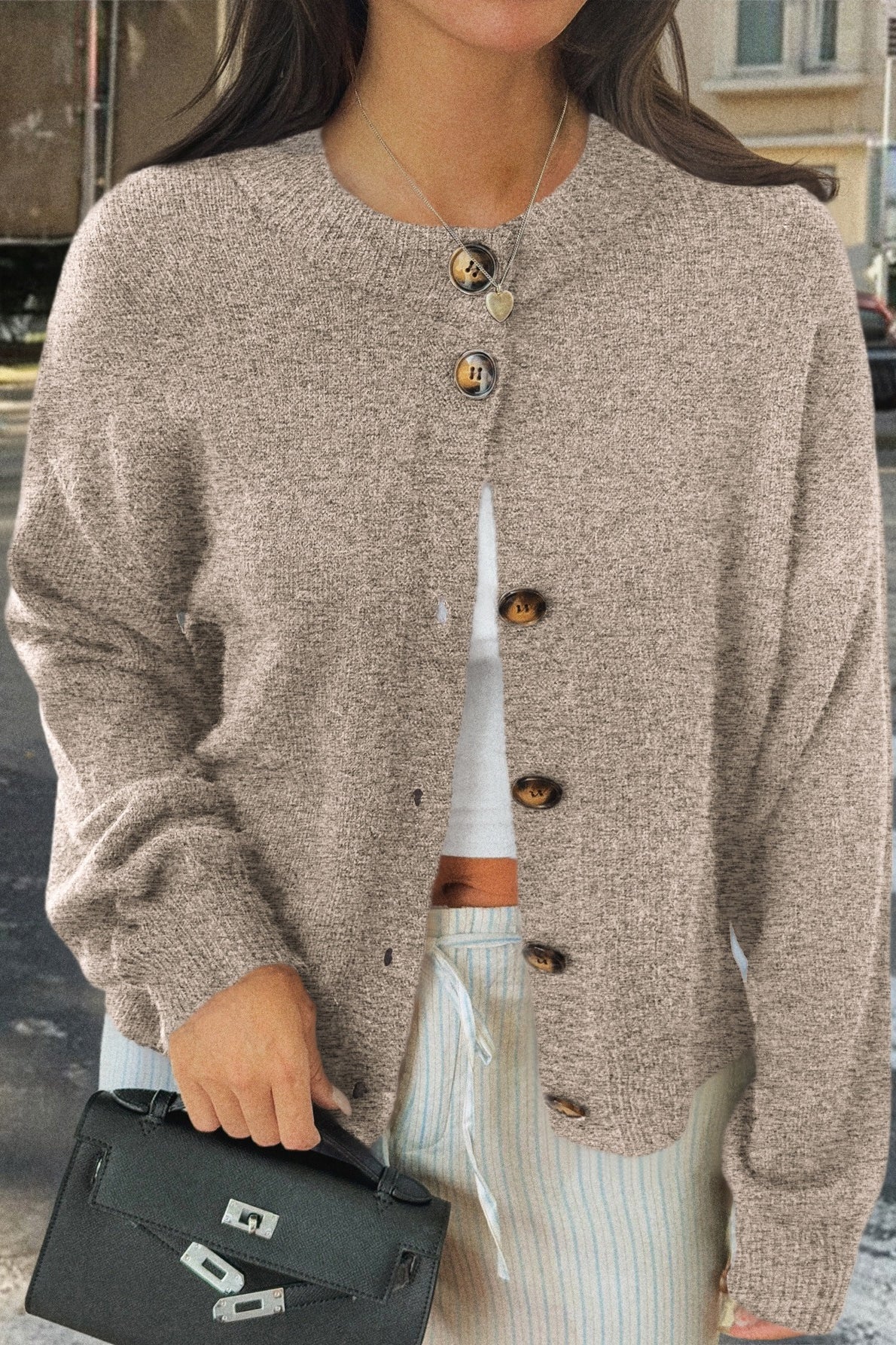Cardigã Minimalista de Manga Longa com Botões