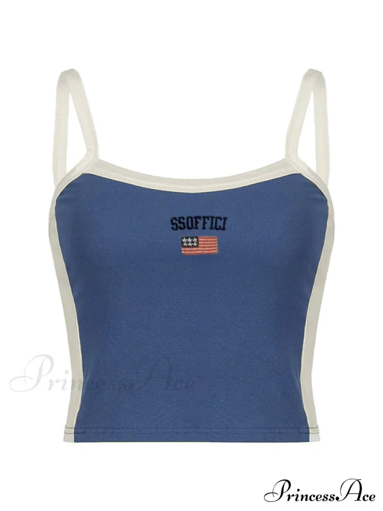 Top corto alla moda a coste con bordi a contrasto