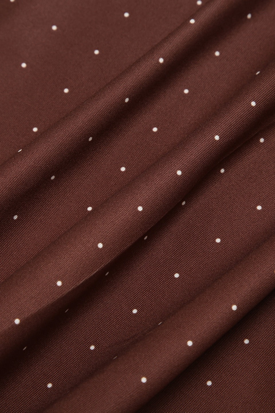 Haut court dos nu à bretelles nouées avec blocs de couleurs à pois