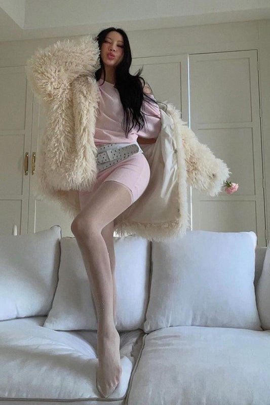 Asymetrické šaty s dlouhým rukávem, vrstvené, úzké v pase, mini délka, s výstřihem na krku