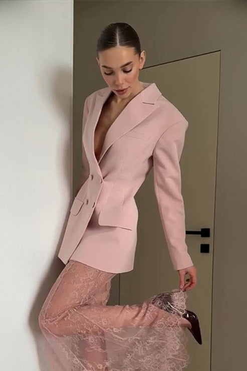 Blazer rosa con botones