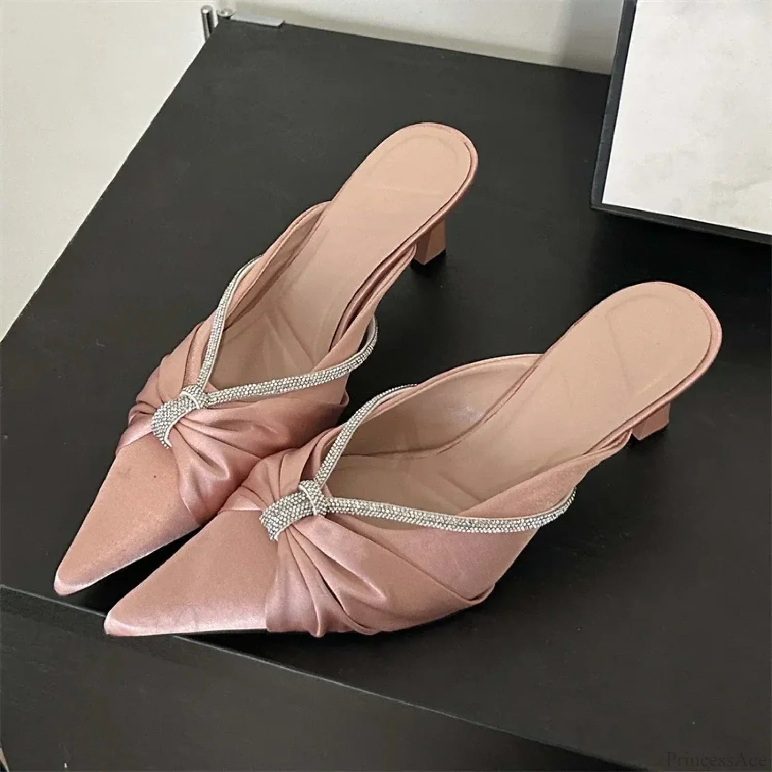 Design Style Crystal Pointed Fashion Thin Heels Shallow Casual Dress Low Heel Pump