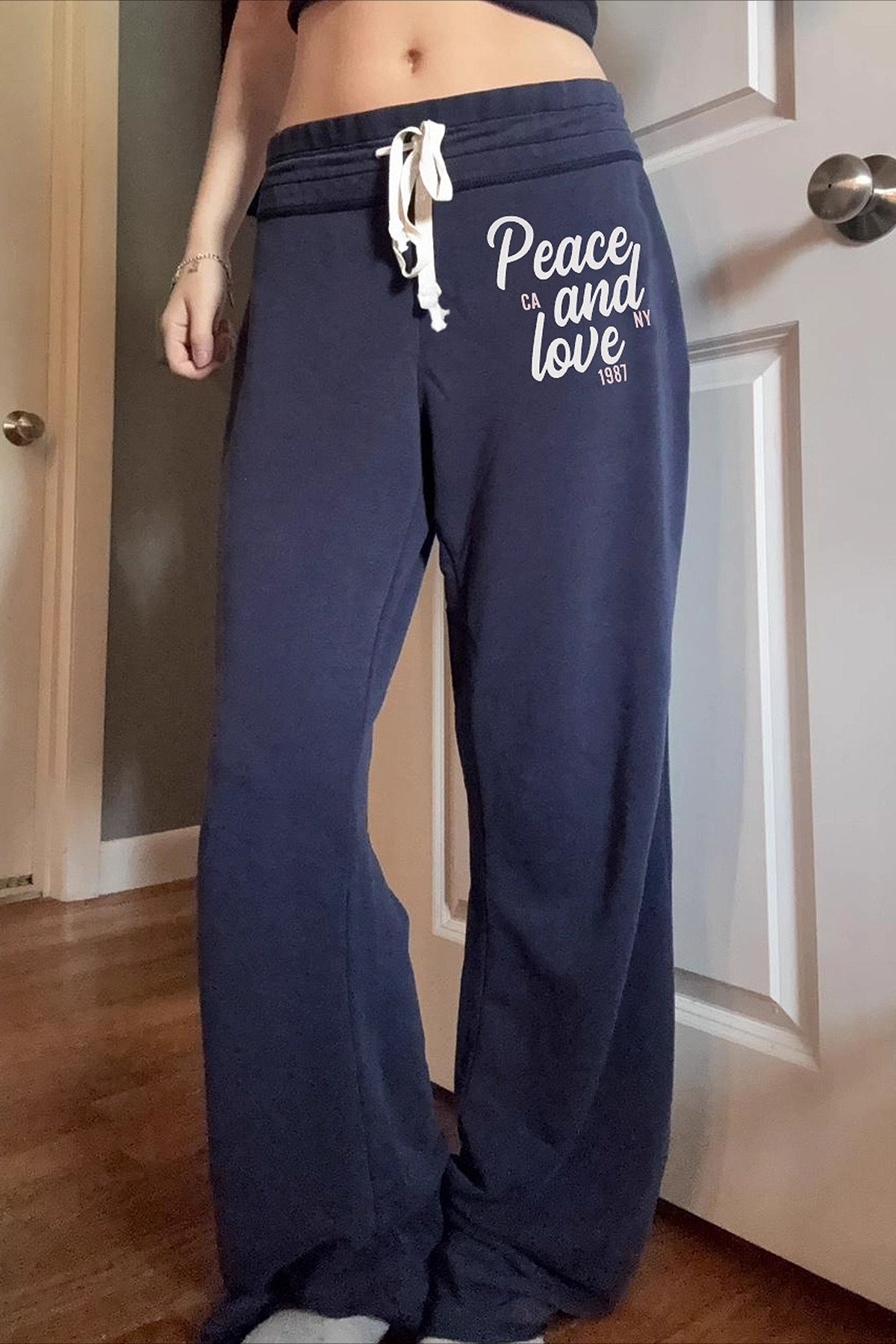 Chic Contrast Letter Print Elastic Loose Straight Pants