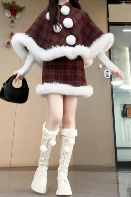 Capa con Capucha y Diseño a Cuadros