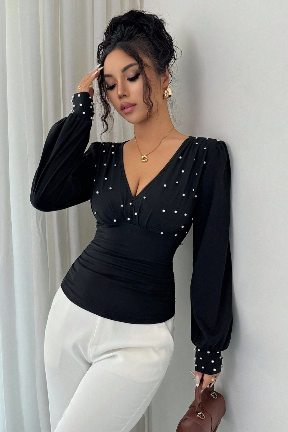 Pearl Accent Solid V-Neck Ruched Waist Sexy Long Sleeve Tee