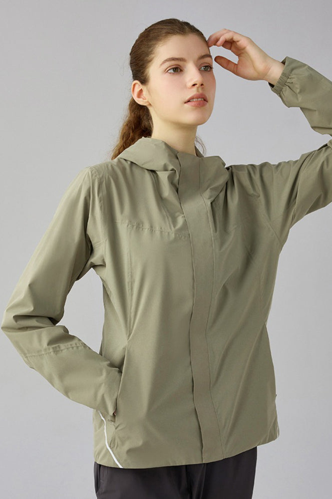 Veste à capuche doublée en polaire coupe-vent