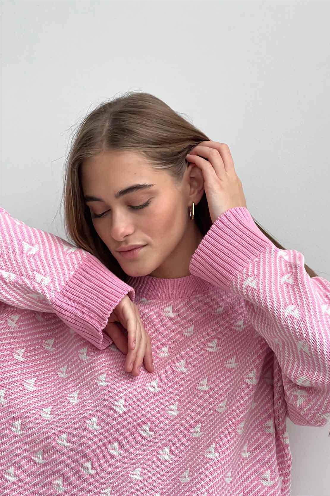 Pull tricoté à col rond motif voilier