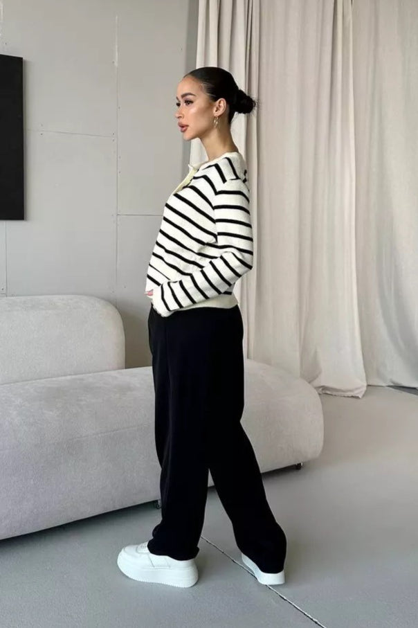 Cardigan corto a righe lavorato a maglia