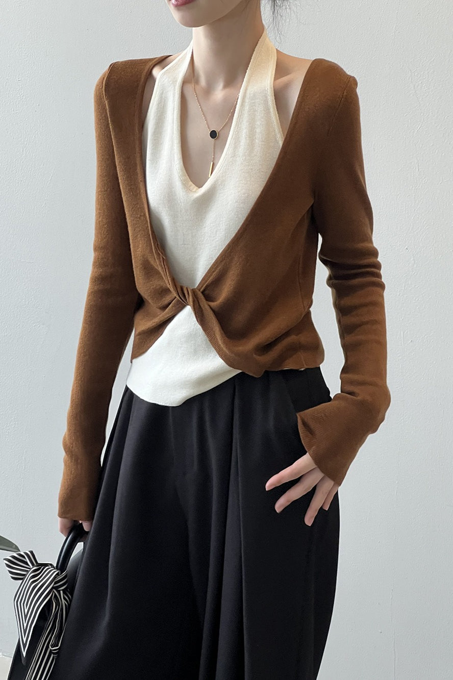 Dlouhé tričko s vrstveným patchworkovým halterem a dlouhým rukávem