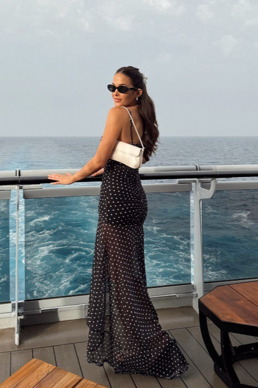 Abito lungo a rete con pizzo arricciato e pois