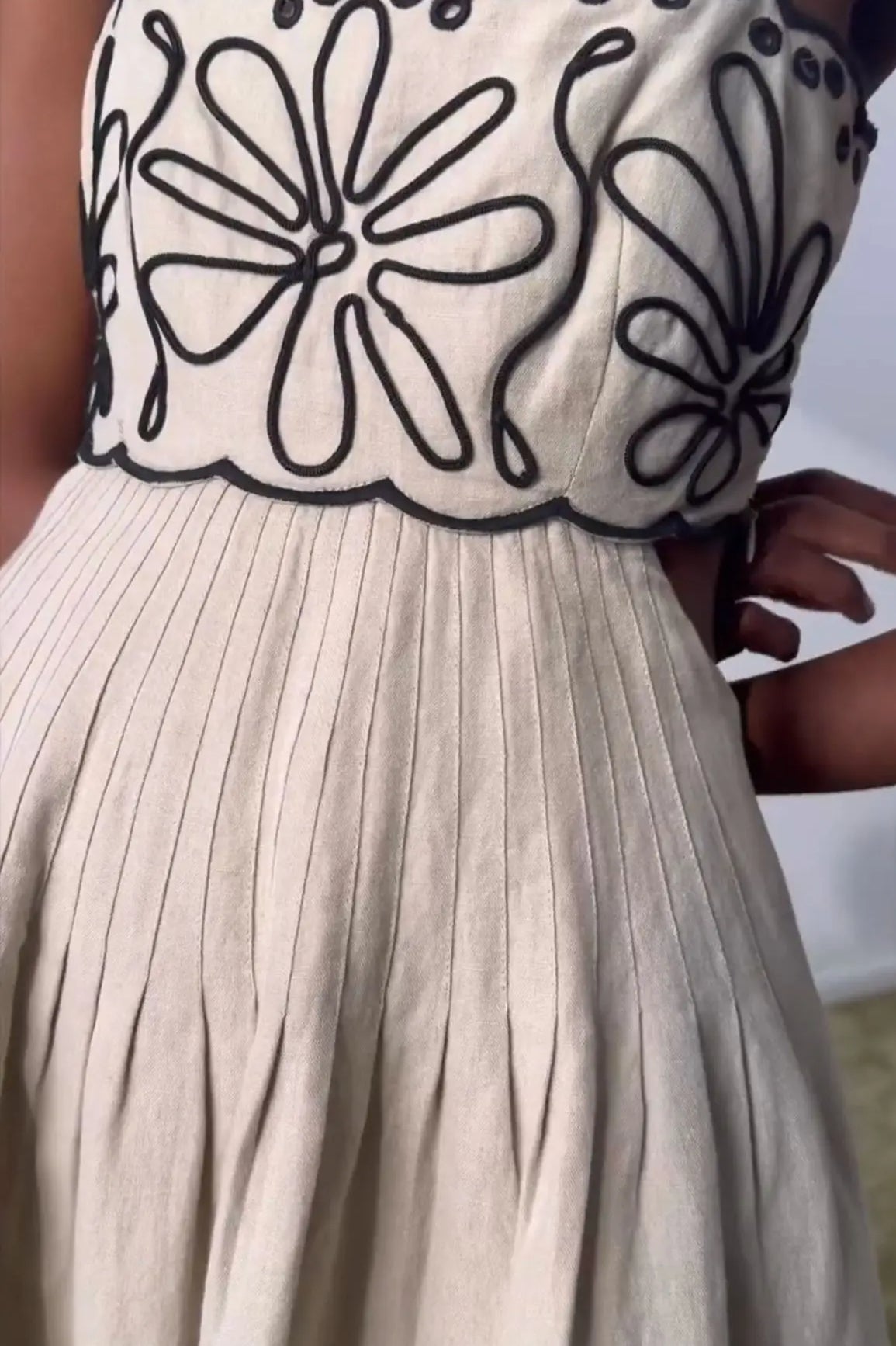 Besticktes Boho-Kleid mit Spaghettiträgern