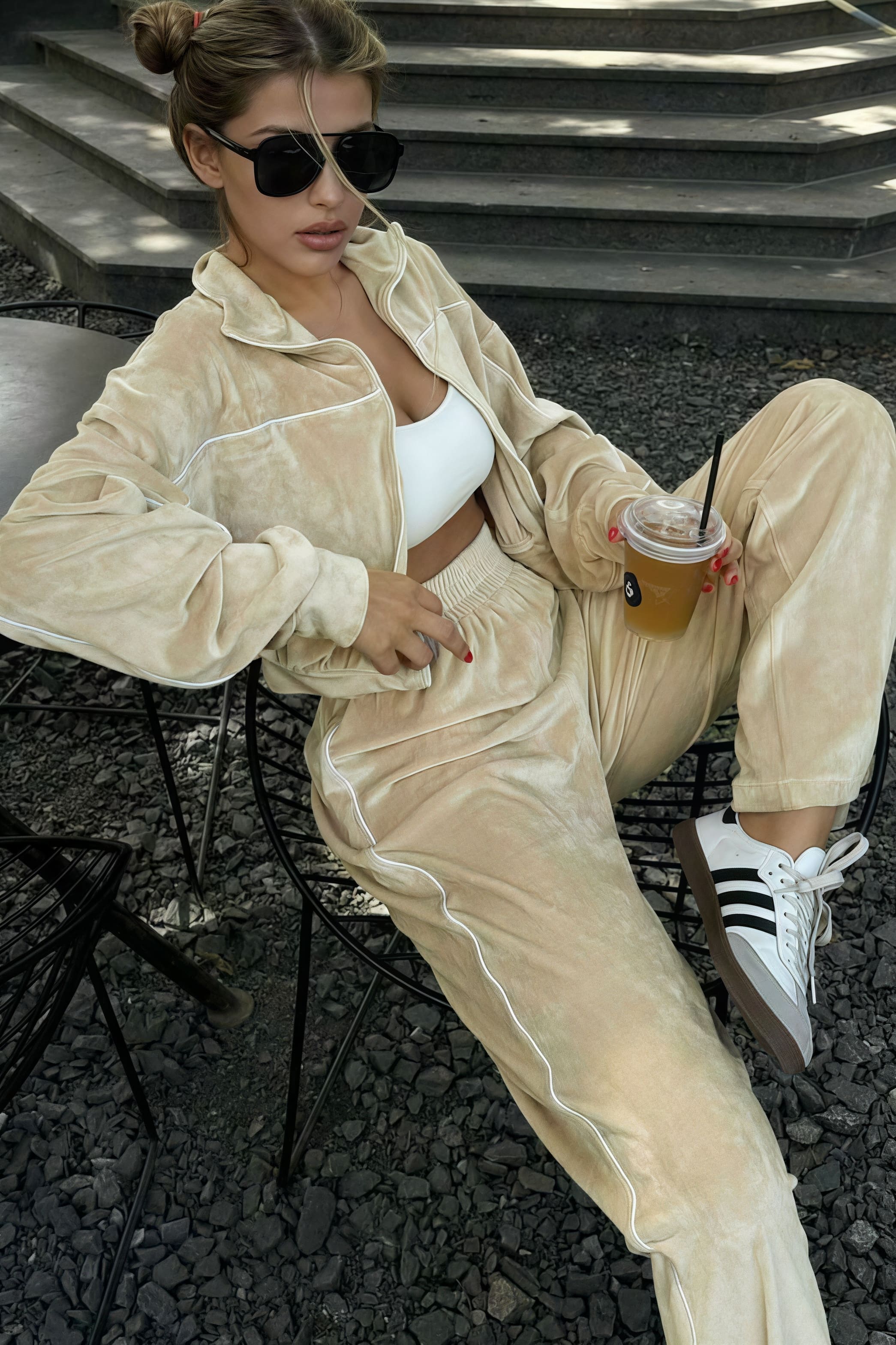 Conjunto de dos piezas con cremallera, cuello de terciopelo atlético y mangas largas