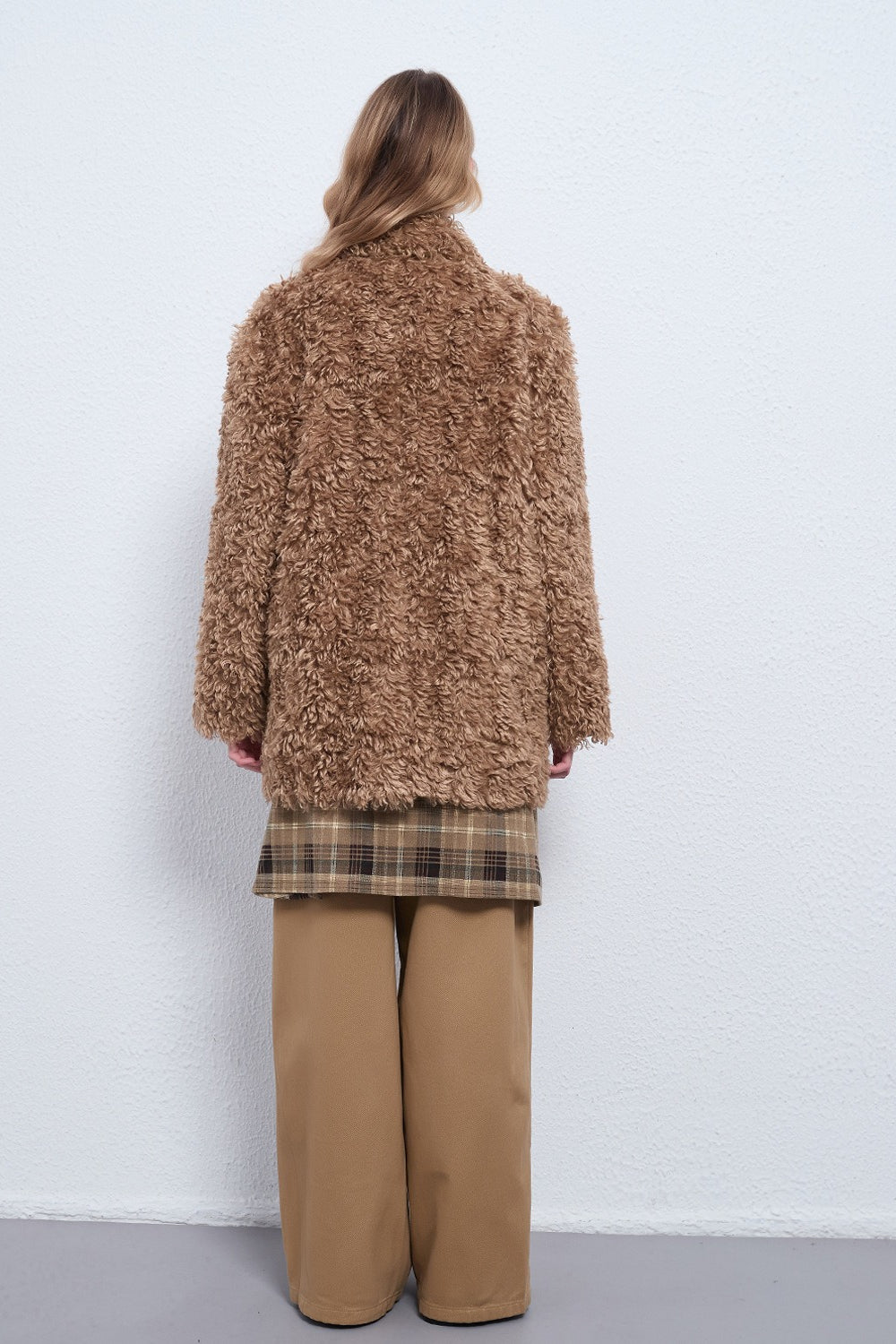 Solider warmer Mantel mit Knopfleiste und Kerbkragen