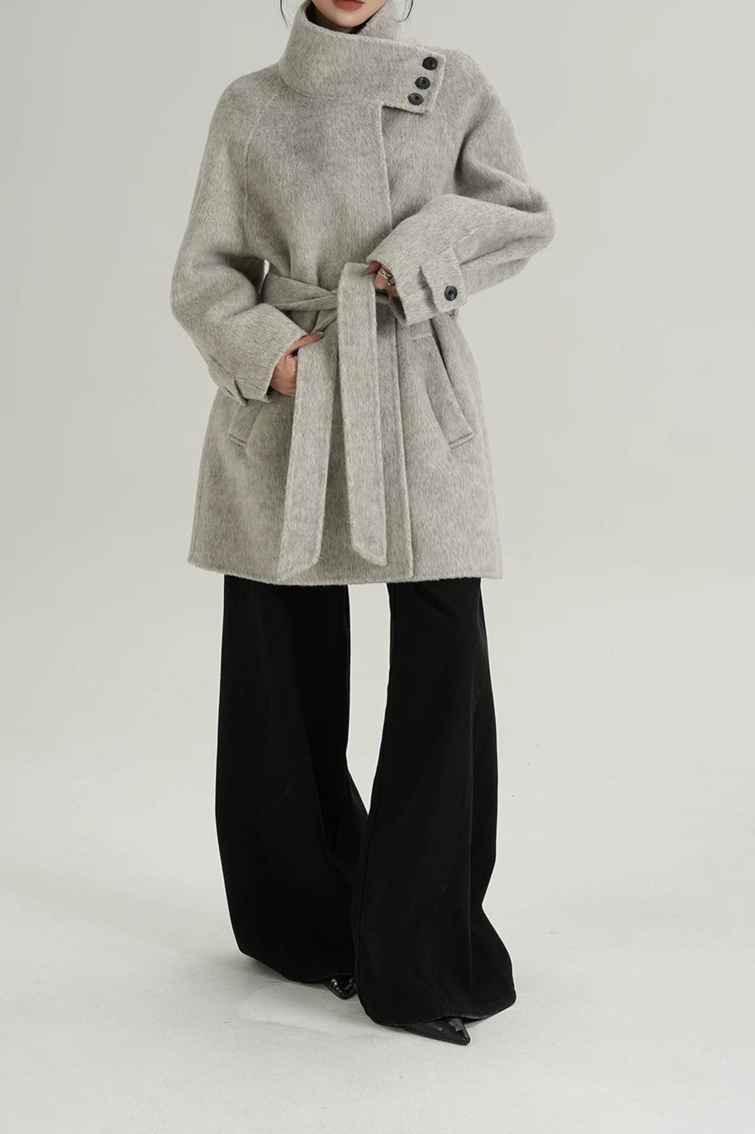 Abrigo suelto de lana sólida cálido con cuello alto simulado elegante