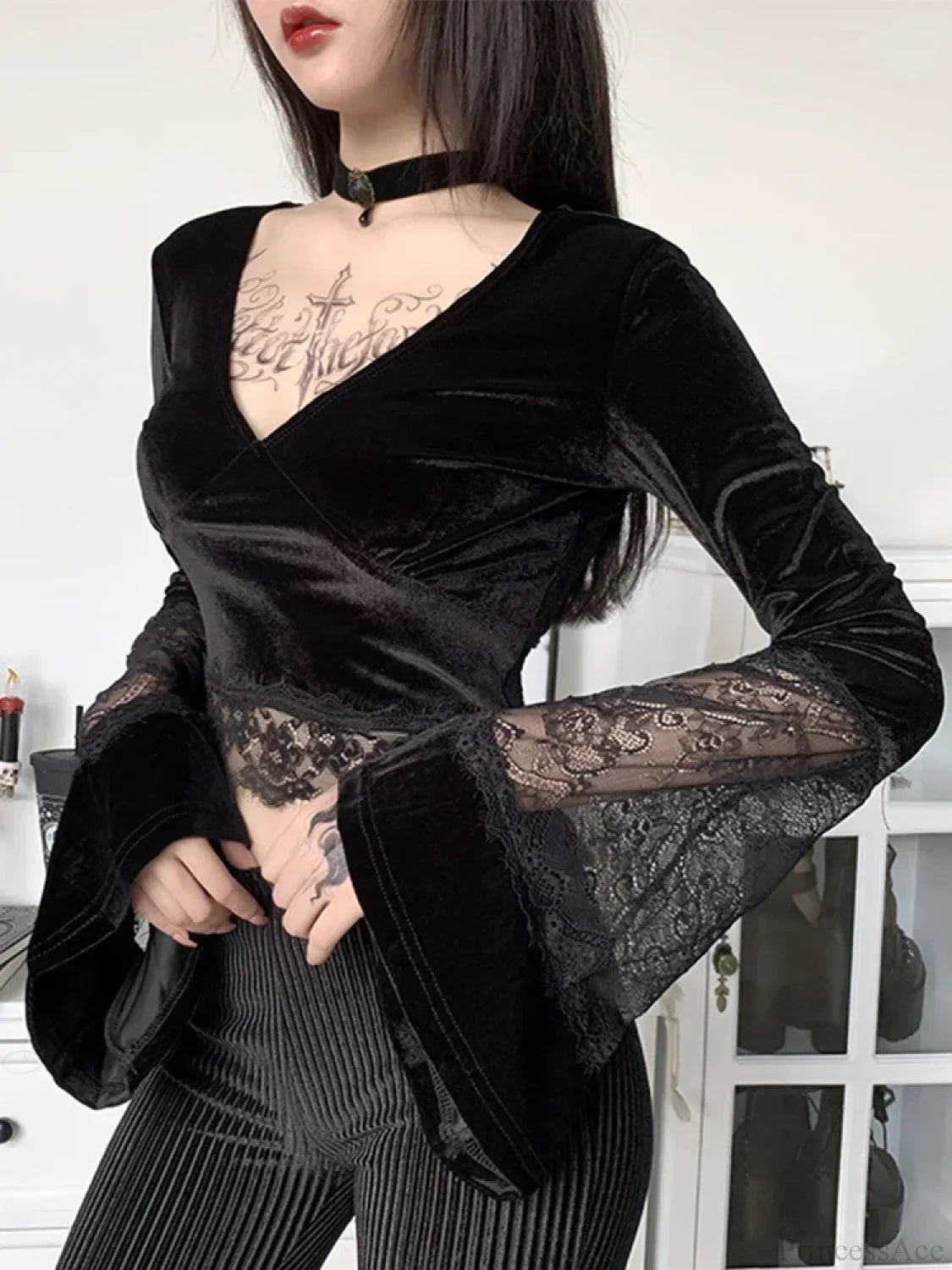 Flare Lace Sleeve Knit Top
