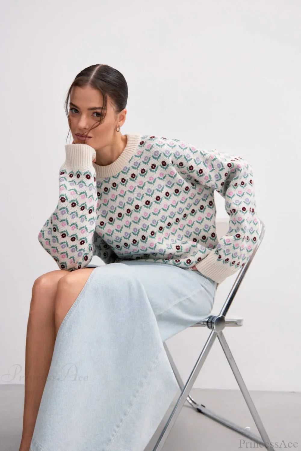 Floral Jacquard Crew Neck Knit Sweater