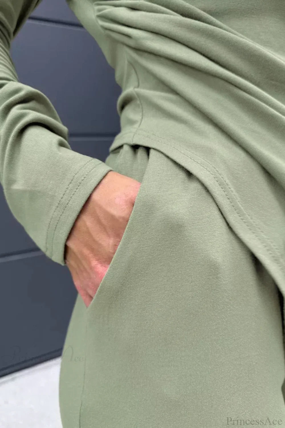 Graues Strick-Set mit weitem Bein, hoher Taille und schulterfreiem Oberteil, zweiteilig